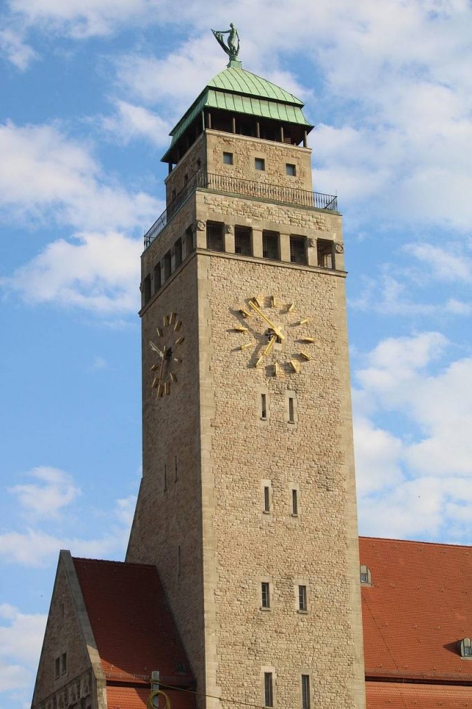 Ein zauberhafter Besuch zu den Neuköllner Märchentagen tower, clock, building, historical, united states capitol, architecture, town hall, district court, neukoelln, berlin, landmark, representative building, district